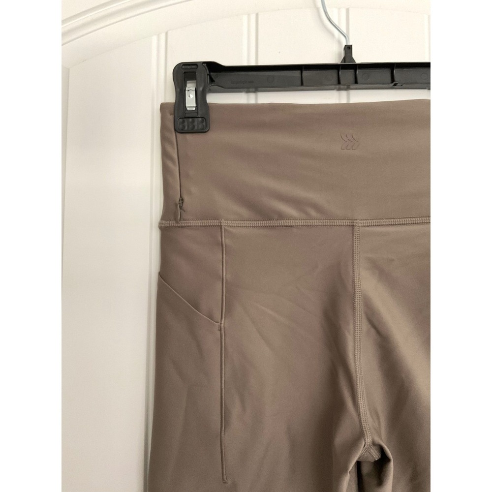 All in Motion Women's Taupe Biker Shorts High Rise Size Small w/ Pockets NWOT - Picture 3 of 5